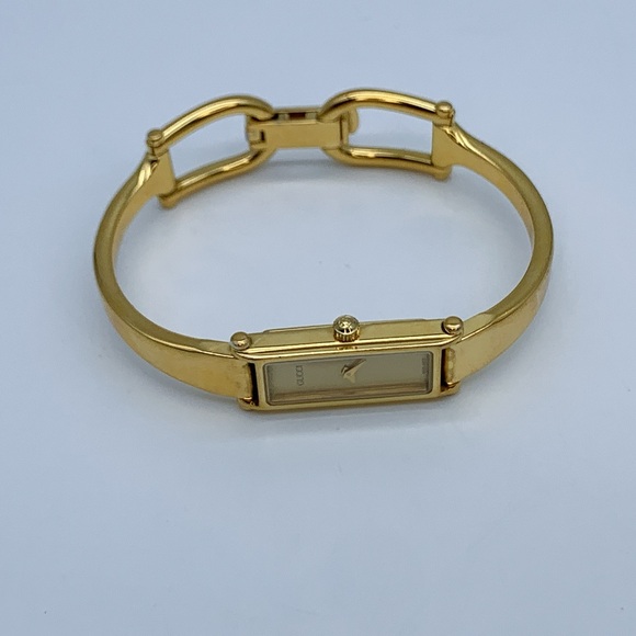 Vintage GUCCI 1500L Rectangular Bangle Gold Plated Women’s Quartz Wristwatch - Picture 3 of 10
